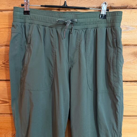 LL. Bean Vista Camp Pants, Jogger Green Medium Petite - Picture 2 of 7
